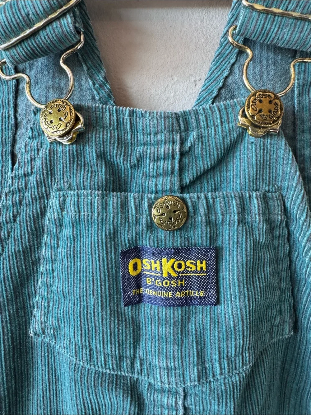 Vintage 1990s Osh Kosh B’Gosh Light Corduroy Green Pinstripe Overalls‎ Size 6